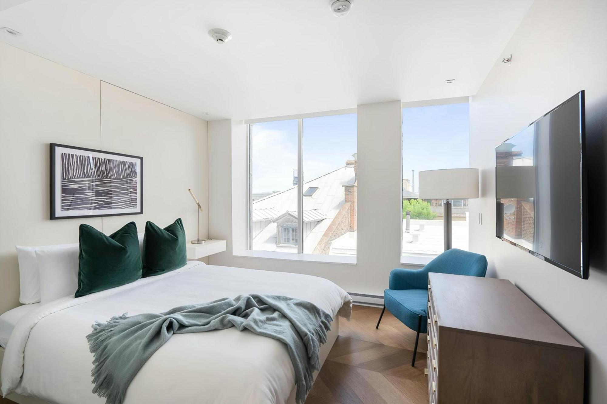 Sonder By Marriott Bonvoy La Galerie Hotel Montreal