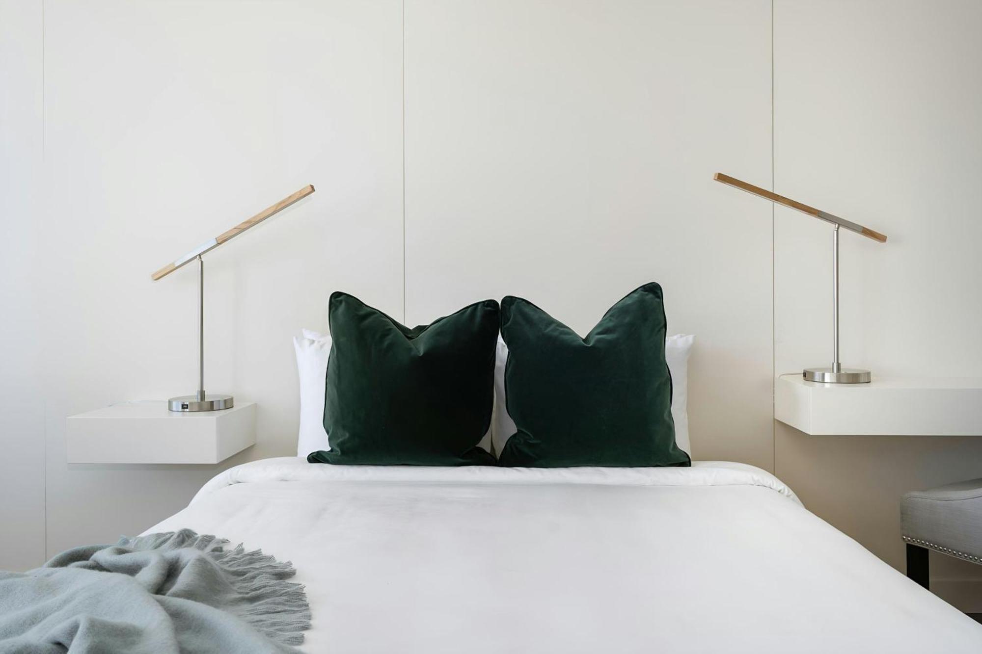 Sonder By Marriott Bonvoy La Galerie Hotel Montreal